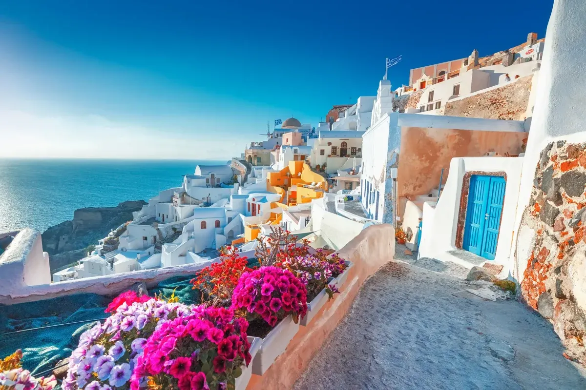 Oia village, Santorini, Greece